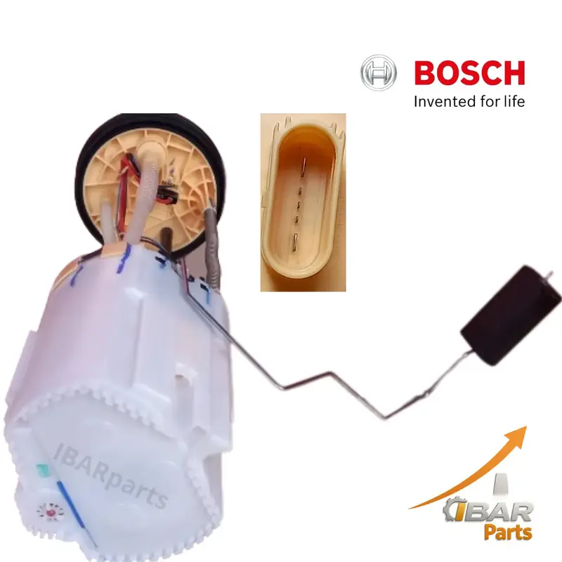Vista inferior de bomba de gasoil Bosch para Amarok 3.0 V6 mostrando el flotante calibrado, base del modulo y conexiones electricas. Sistema de medicion de combustible preciso para tablero digital.